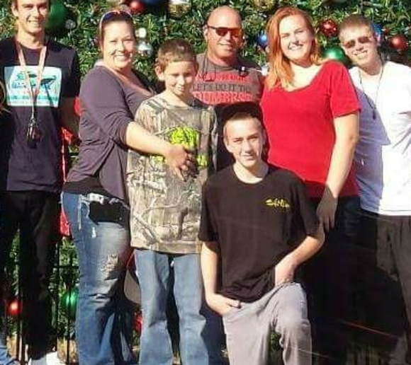 Christian & family - Picture 2 of 5